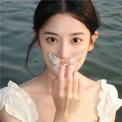 快藏起来!玛琪娜同学